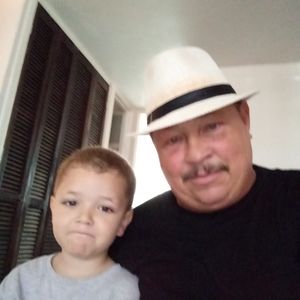 Meet your Posher, Robert